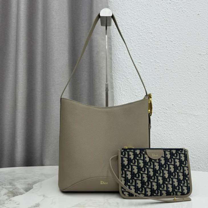 Picture of Dior Handbags _SKUfw239331858fw